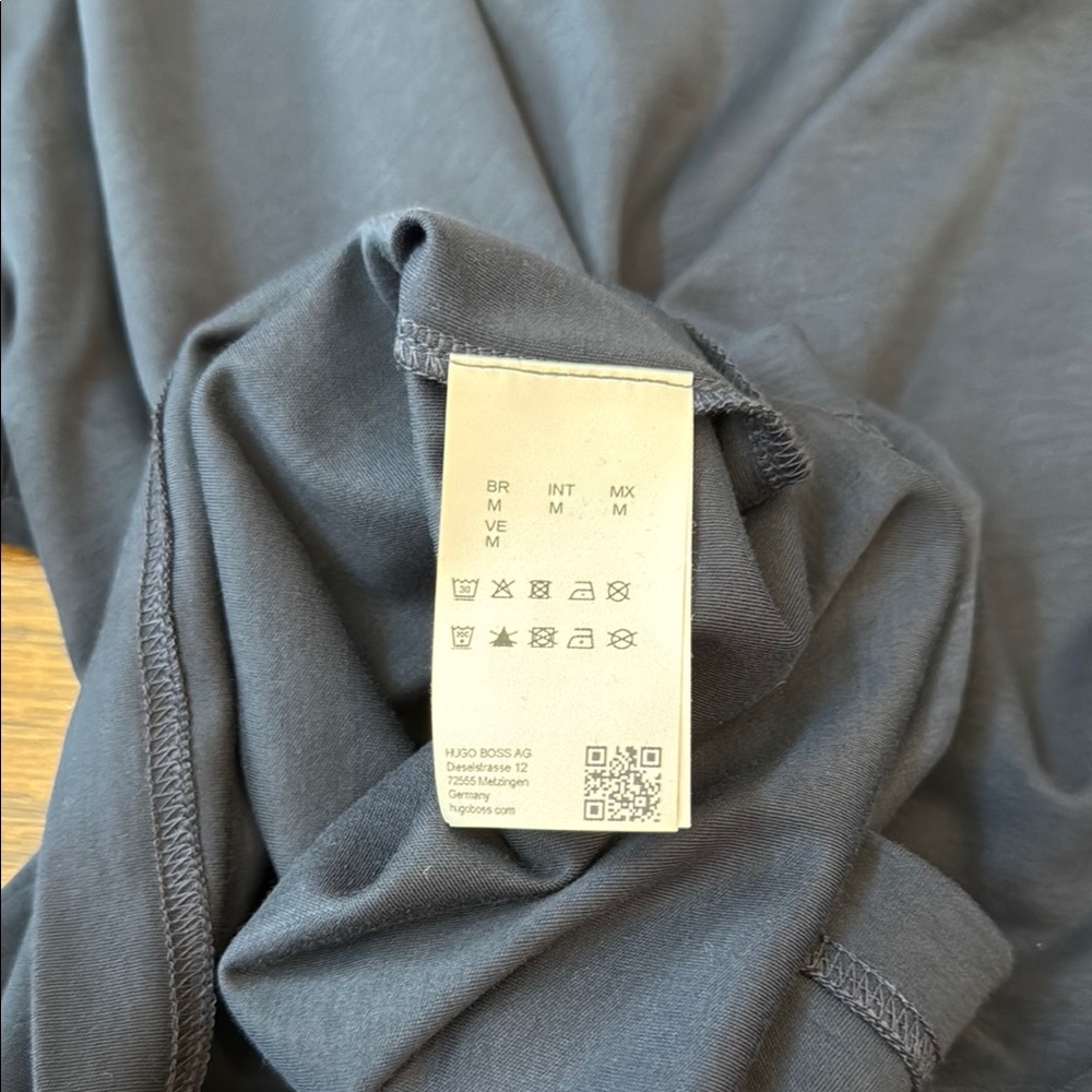 Boss Blue and Pink Polo Shirt Classic Design - Picture 6 of 6